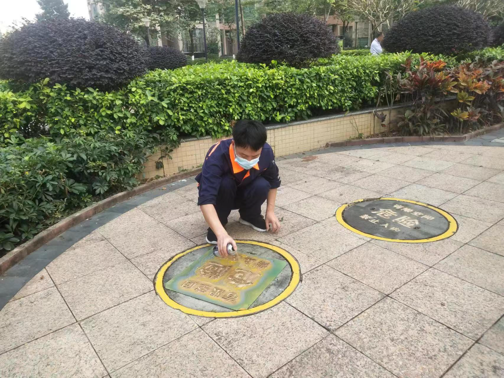 提升公租房物業管理品質 完善公租房小區警示標識建設-圖一.jpg